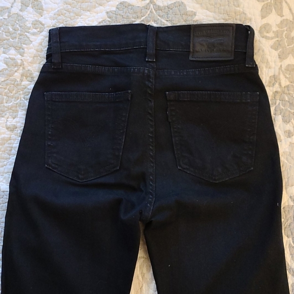 Levi's jeans - Picture 2 of 2